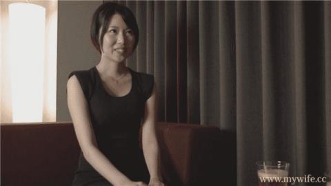 Mywife-NO 1263 Adult Video Okazaki Miki Aoi Reunion Mr. Okazaki who showed up in front of us to heal the injured heart cheating on her husband