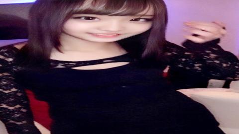 PPV2616211 [2 vaginal cum shot] 23 years old who is too famous. I've only had sex naked all the time. 168 cm big tits and a night too rich with her.